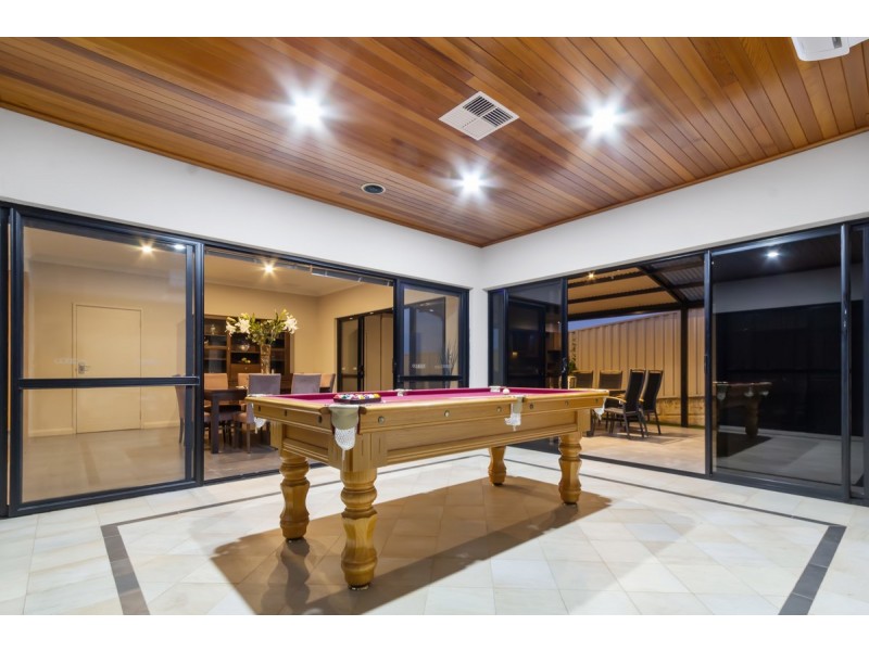 1 Rosemary Avenue, Darch WA 6065