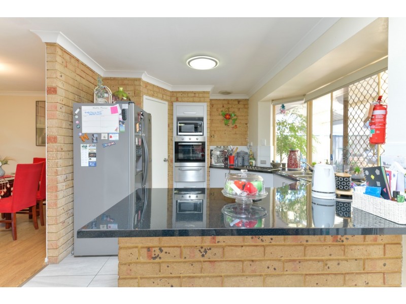 3 Lupin Court, Hocking WA 6065