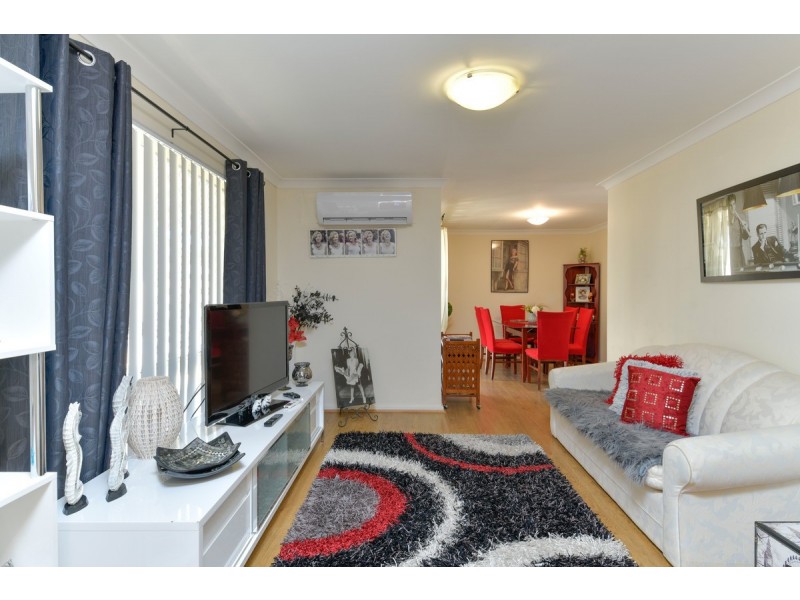 3 Lupin Court, Hocking WA 6065