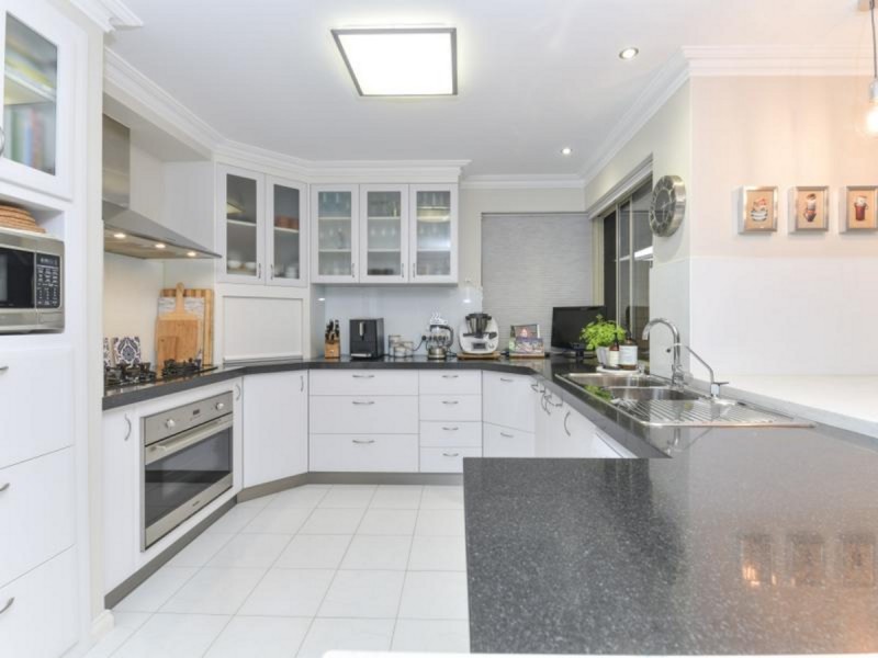 46 Sutherland Crescent, Winthrop WA 6150