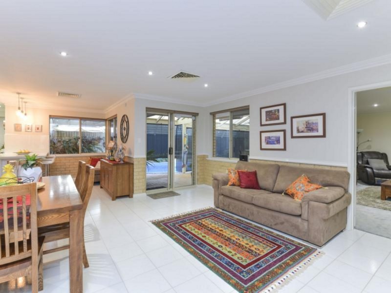 46 Sutherland Crescent, Winthrop WA 6150