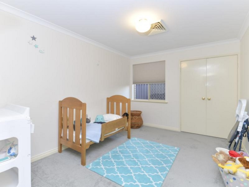 46 Sutherland Crescent, Winthrop WA 6150