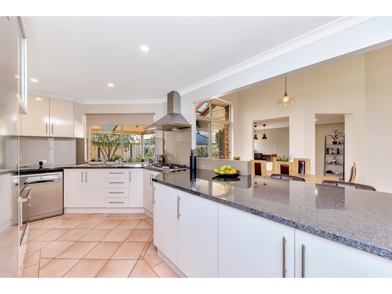 17 Sao Vincente Parkway, Secret Harbour WA 6173