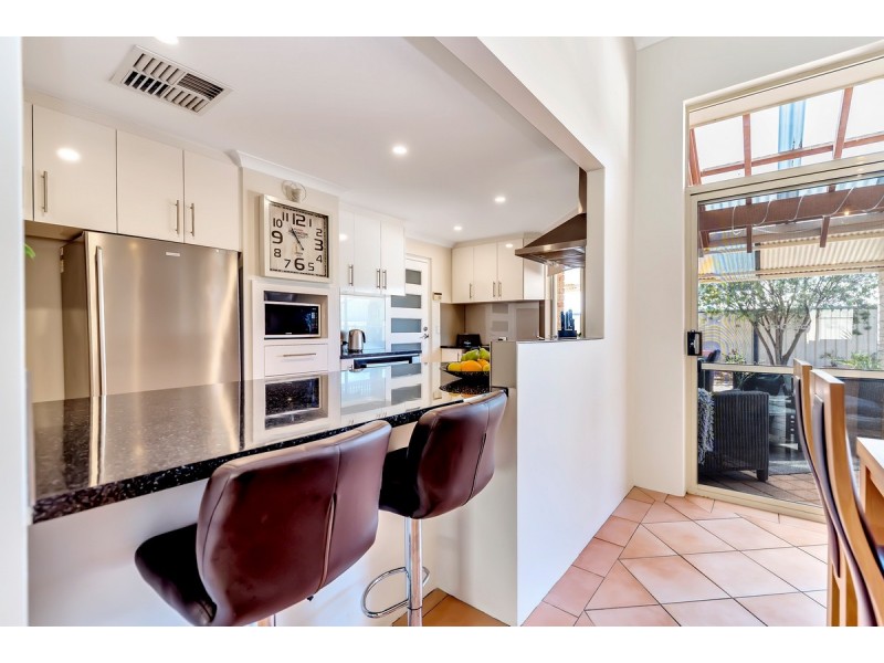 17 Sao Vincente Parkway, Secret Harbour WA 6173