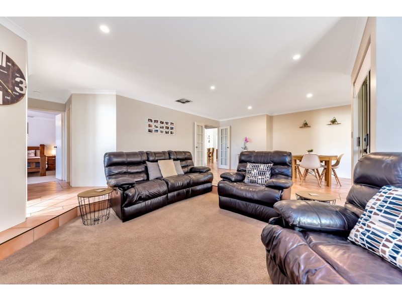 17 Sao Vincente Parkway, Secret Harbour WA 6173