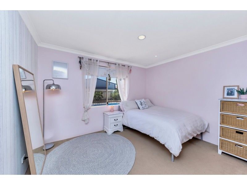 17 Sao Vincente Parkway, Secret Harbour WA 6173