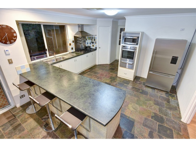 116 Balladong Loop, Carramar WA 6031