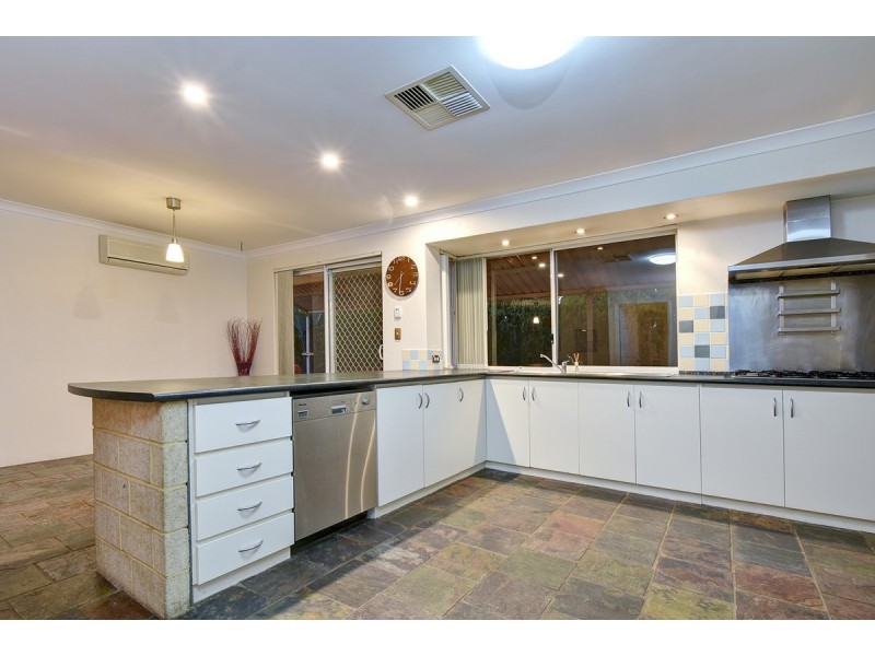 116 Balladong Loop, Carramar WA 6031