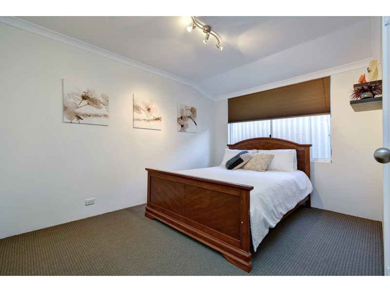 116 Balladong Loop, Carramar WA 6031