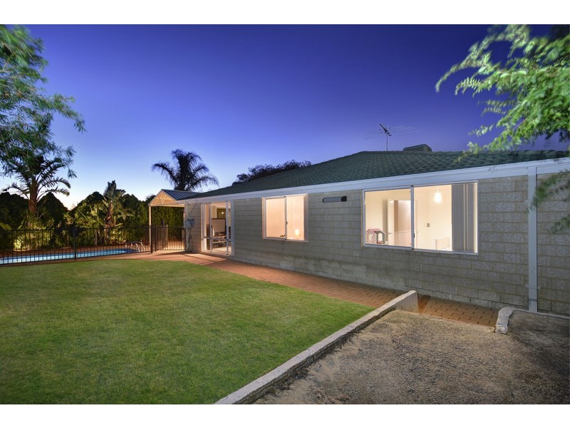 116 Balladong Loop, Carramar WA 6031