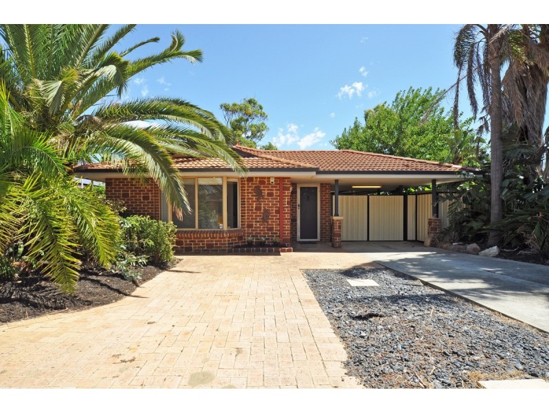 29 Larsson Walk, Clarkson WA 6030