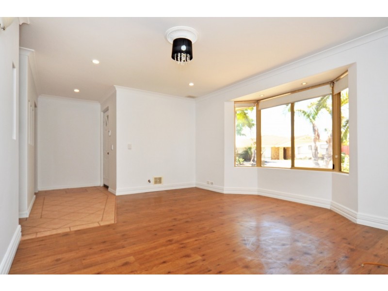 29 Larsson Walk, Clarkson WA 6030