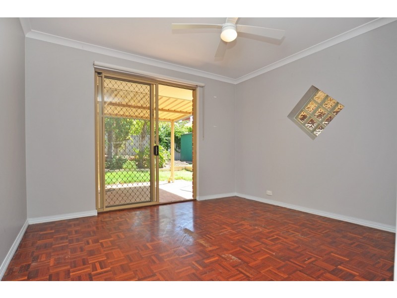 29 Larsson Walk, Clarkson WA 6030