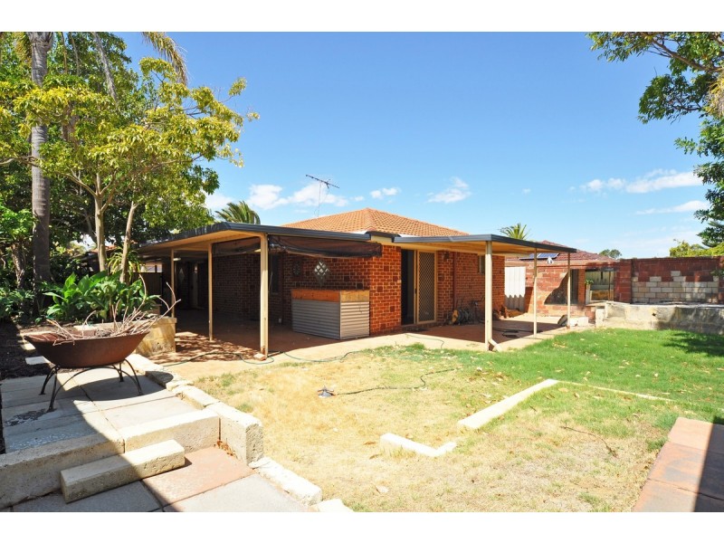 29 Larsson Walk, Clarkson WA 6030