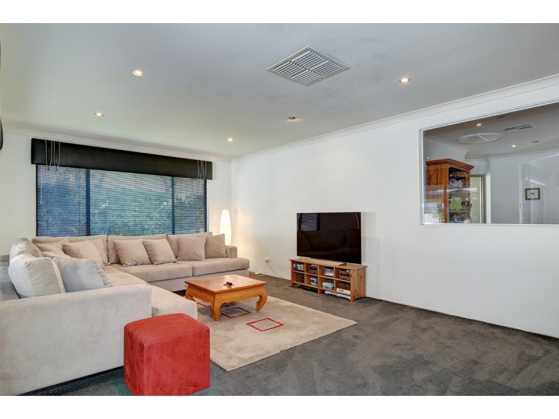 28 Amery Road, Hocking WA 6065