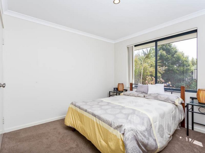 30 Camden Boulevard, Aubin Grove WA 6164