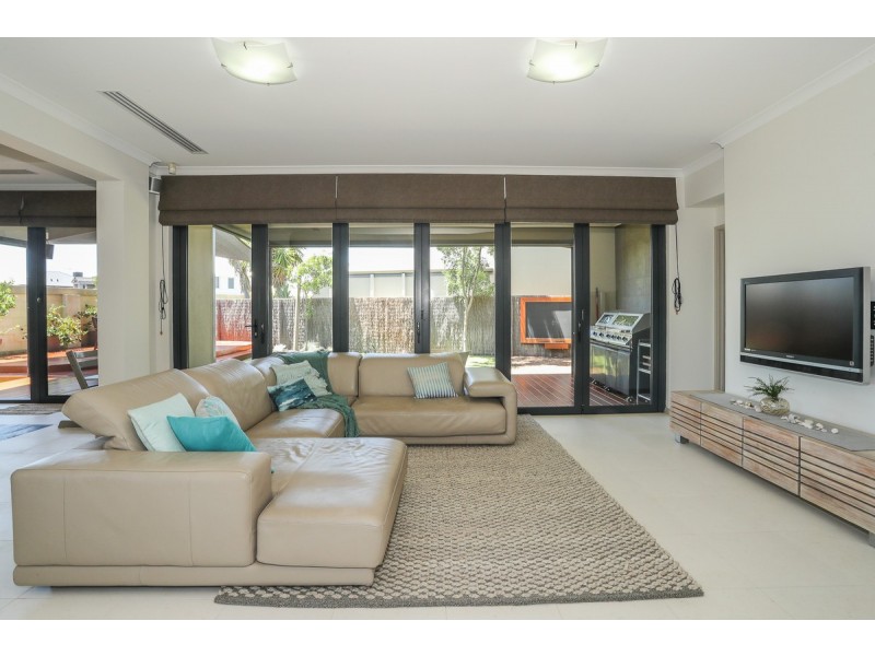 23 Lycium Quays, Stirling WA 6021