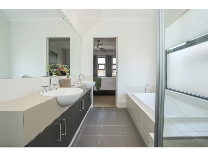 23 Lycium Quays, Stirling WA 6021