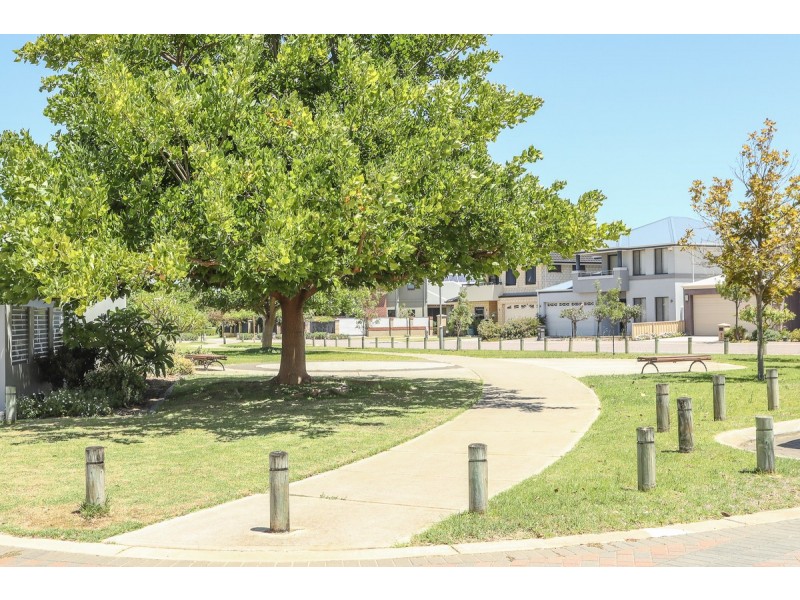 23 Lycium Quays, Stirling WA 6021