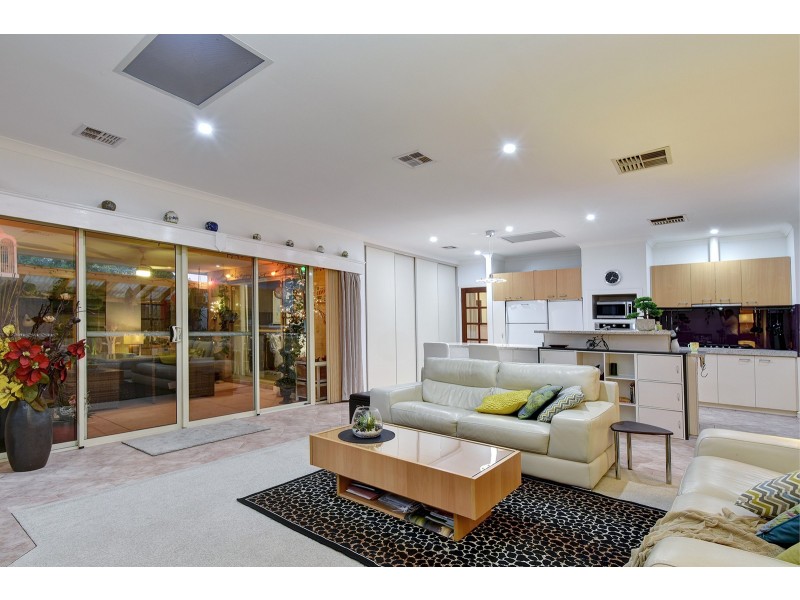 65 Cheriton Drive, Carramar WA 6031