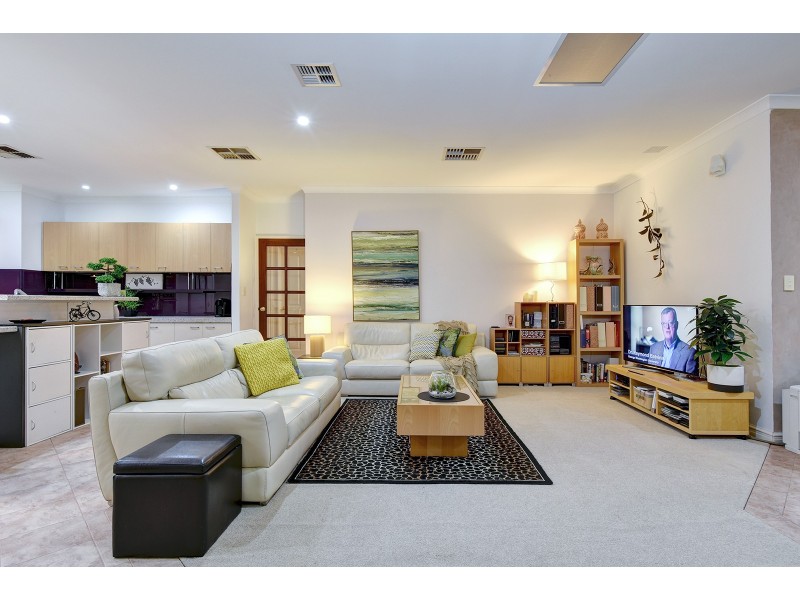 65 Cheriton Drive, Carramar WA 6031