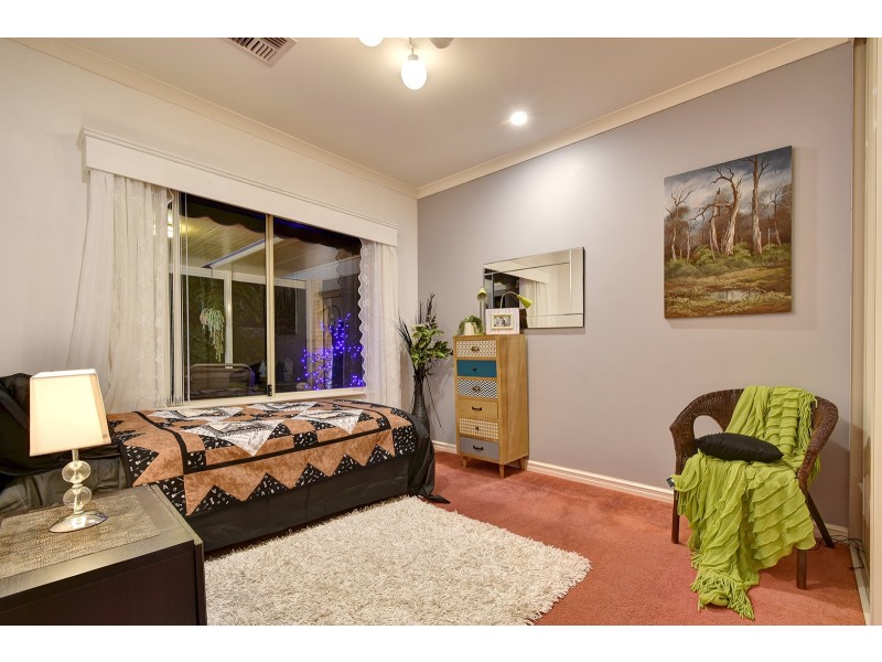 65 Cheriton Drive, Carramar WA 6031