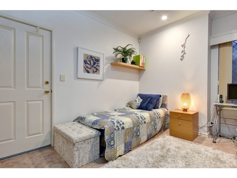 65 Cheriton Drive, Carramar WA 6031