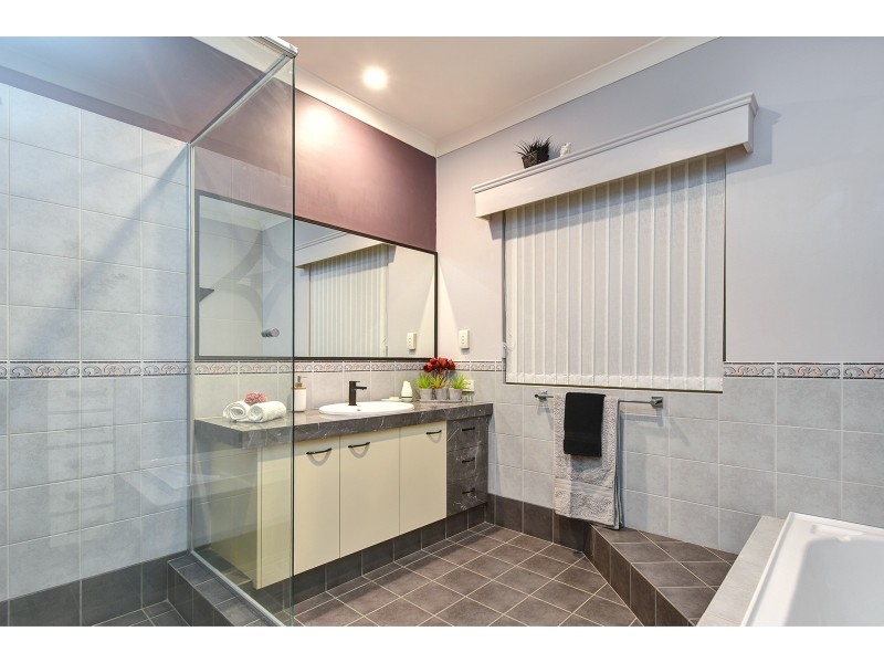 65 Cheriton Drive, Carramar WA 6031