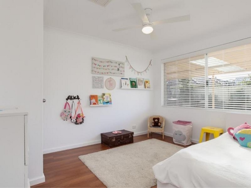 31 Salton Street, Secret Harbour WA 6173