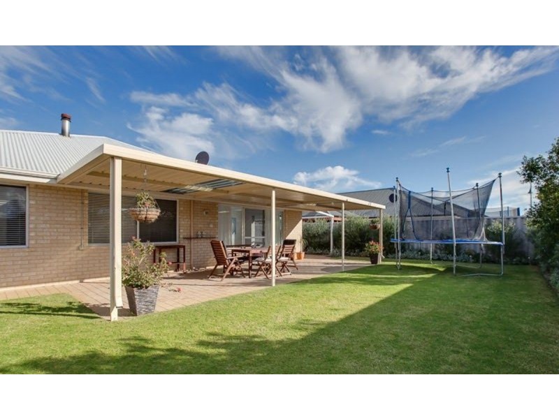 31 Salton Street, Secret Harbour WA 6173