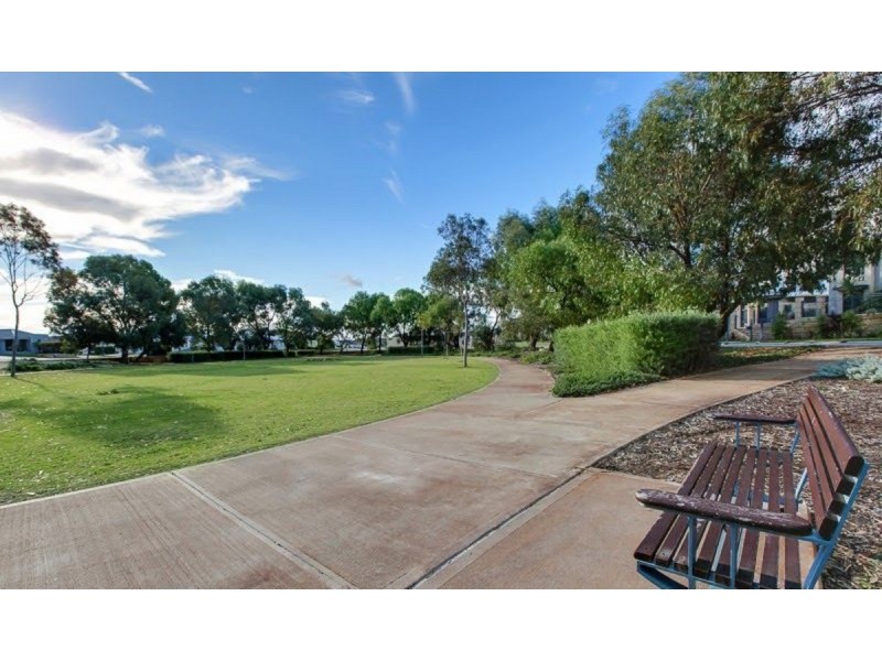 31 Salton Street, Secret Harbour WA 6173