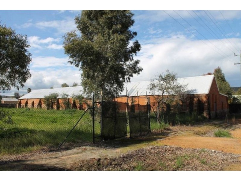 165 Avon Terrace, York WA 6302