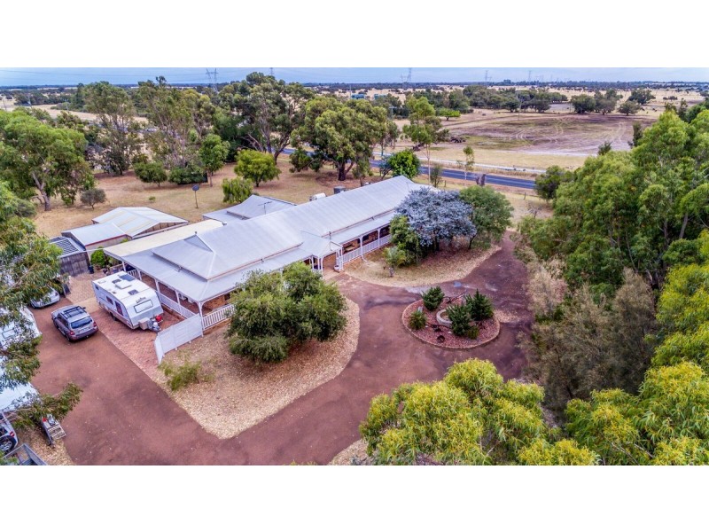 8 Lazenby Avenue, Ravenswood WA 6208