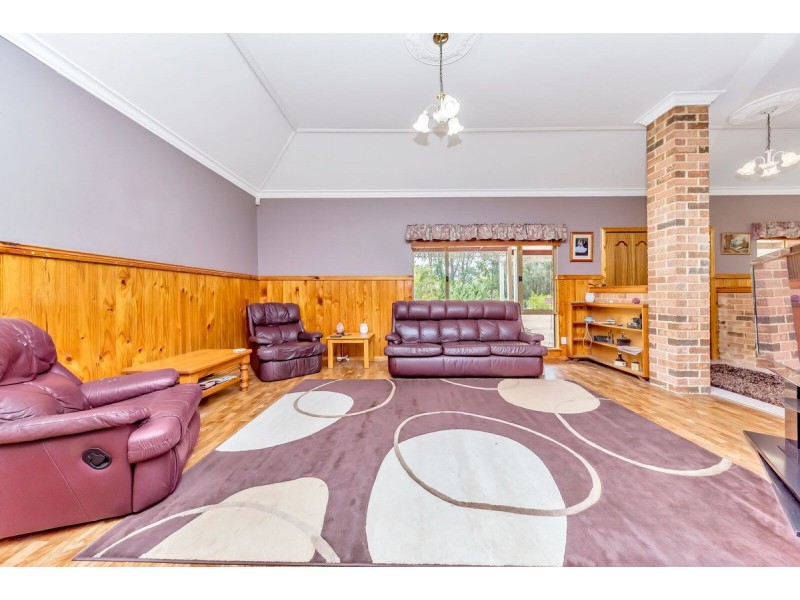 8 Lazenby Avenue, Ravenswood WA 6208