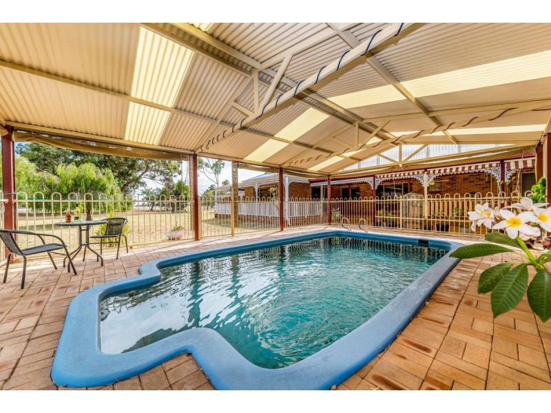 8 Lazenby Avenue, Ravenswood WA 6208