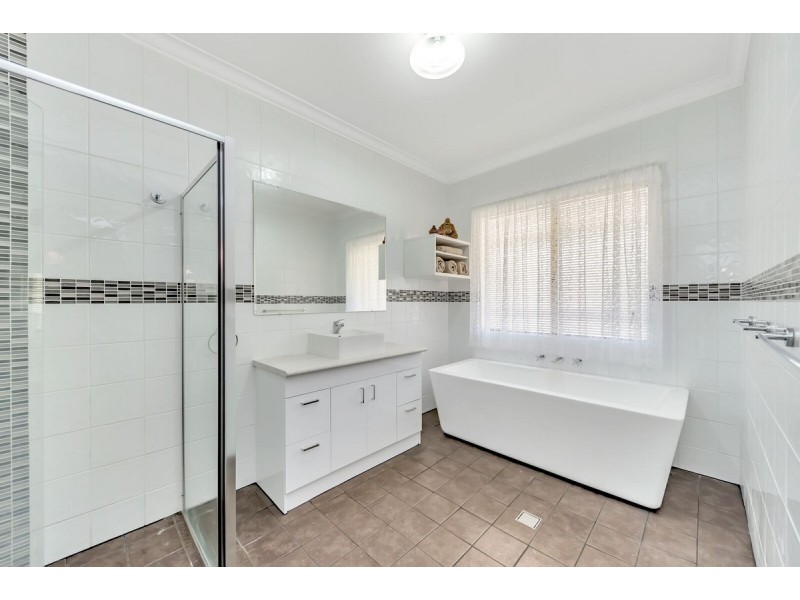 8 Lazenby Avenue, Ravenswood WA 6208