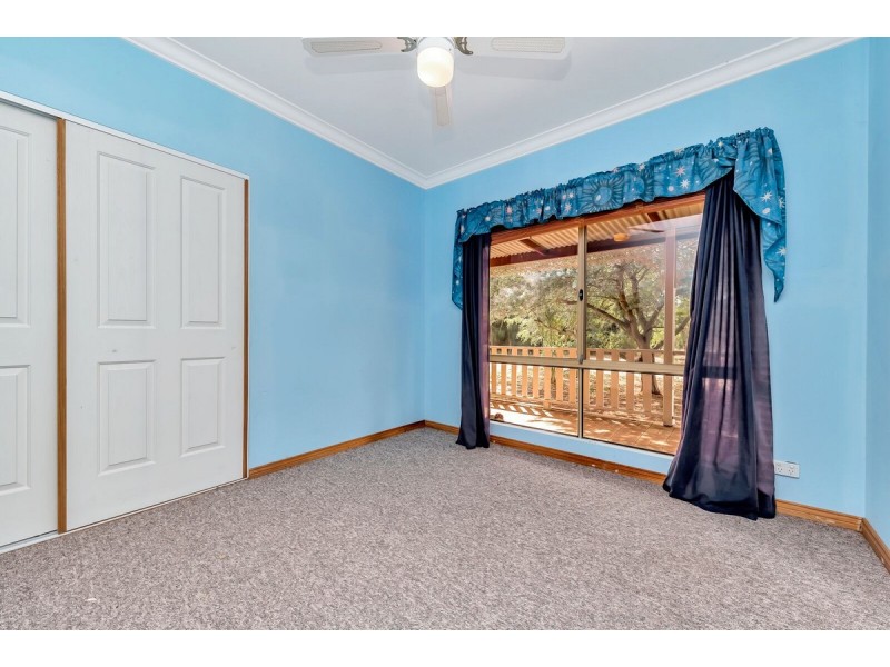 8 Lazenby Avenue, Ravenswood WA 6208