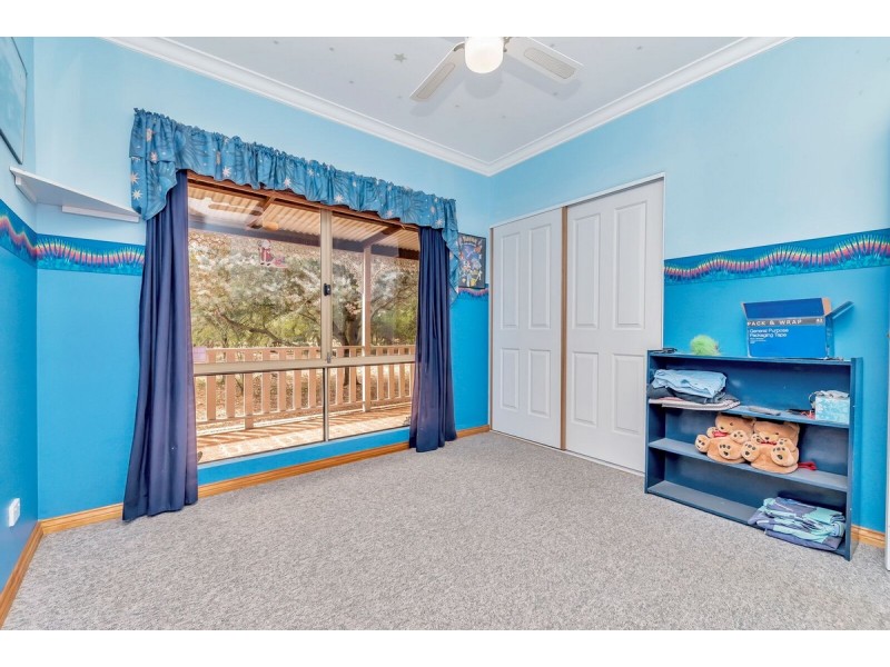 8 Lazenby Avenue, Ravenswood WA 6208