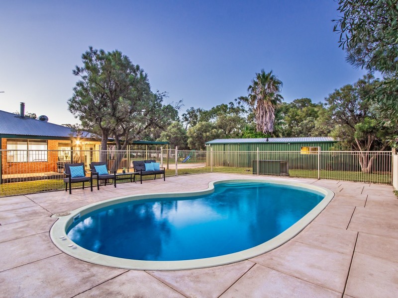 26 Trenant Gardens, Golden Bay WA 6174