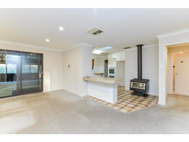 13 Gilchrist Street, Kenwick WA 6107