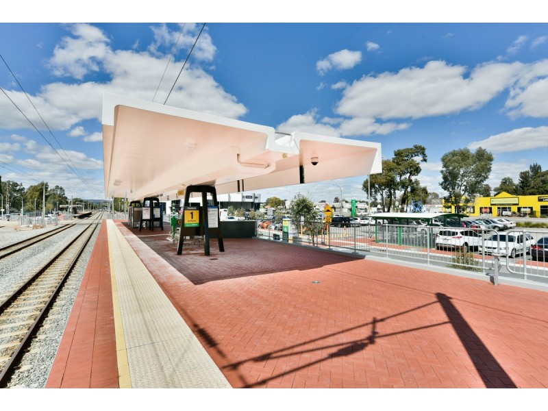 13 Gilchrist Street, Kenwick WA 6107