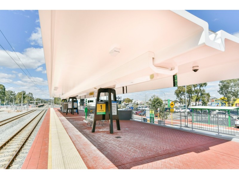 13 Gilchrist Street, Kenwick WA 6107