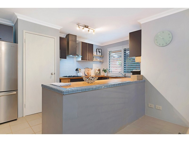 5 Village Lane, Success WA 6164