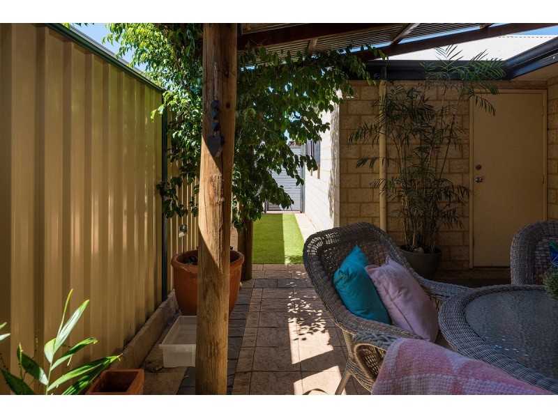 5 Village Lane, Success WA 6164