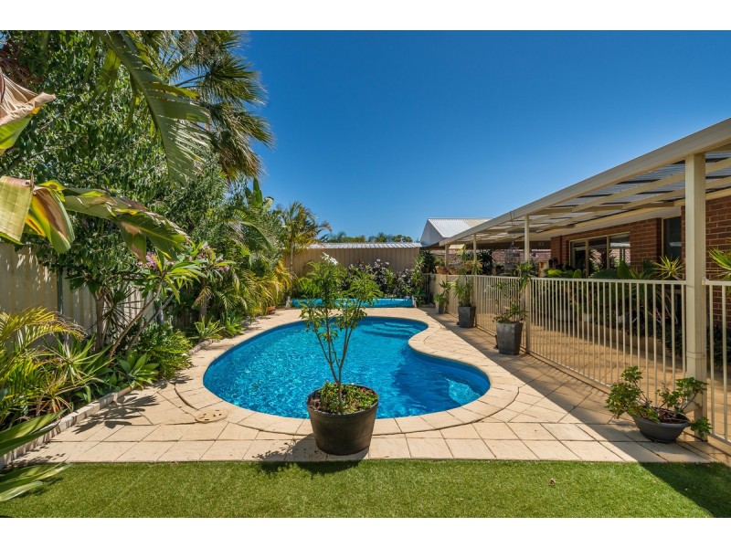 4 Ocean View Road, Edgewater WA 6027