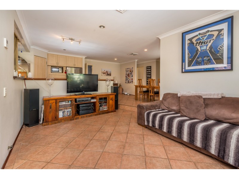 4 Ocean View Road, Edgewater WA 6027