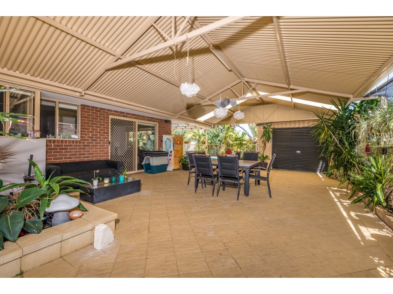 4 Ocean View Road, Edgewater WA 6027