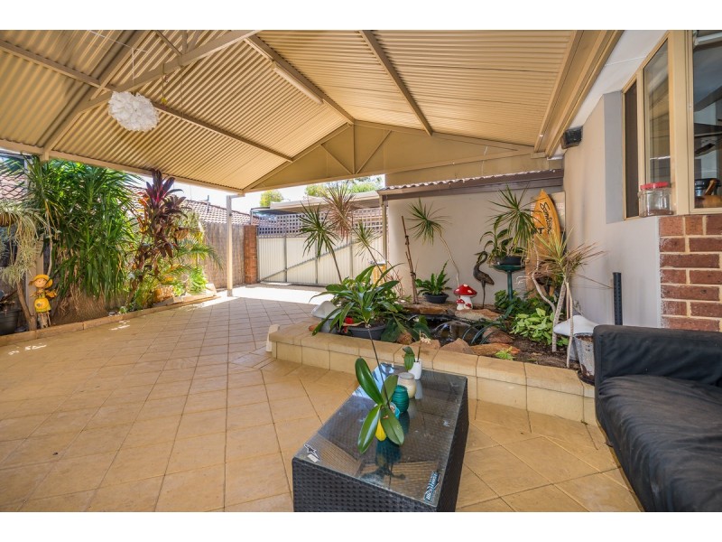 4 Ocean View Road, Edgewater WA 6027