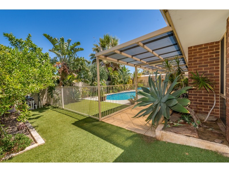 4 Ocean View Road, Edgewater WA 6027