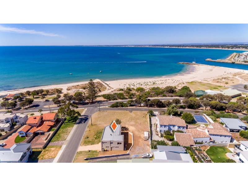 3 Janis Street, Halls Head WA 6210